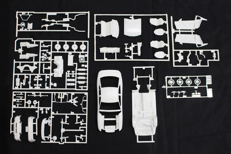 AMT 1/25 97 Ford Mustang GT 50th Anniversary