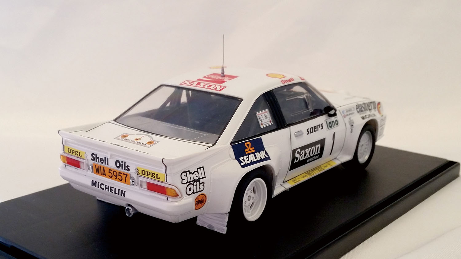 1/24 OPEL MANTA 400 Gr.B 1984 Ypres 24h Rally