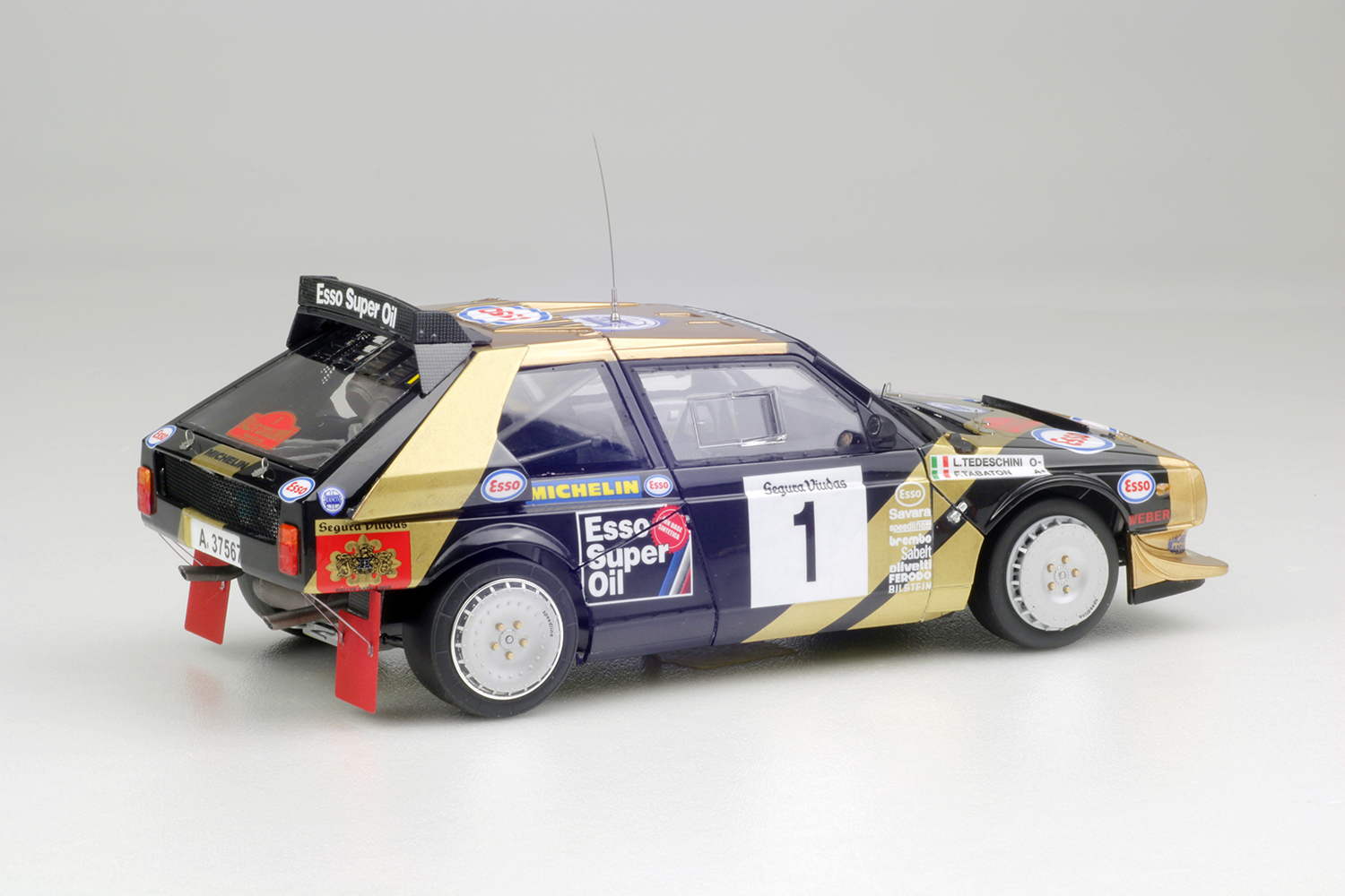 PLATZ/BEEMAX 1/24 LANCIA DELTA S4 '86 CATALUNYA RALLY WINNER