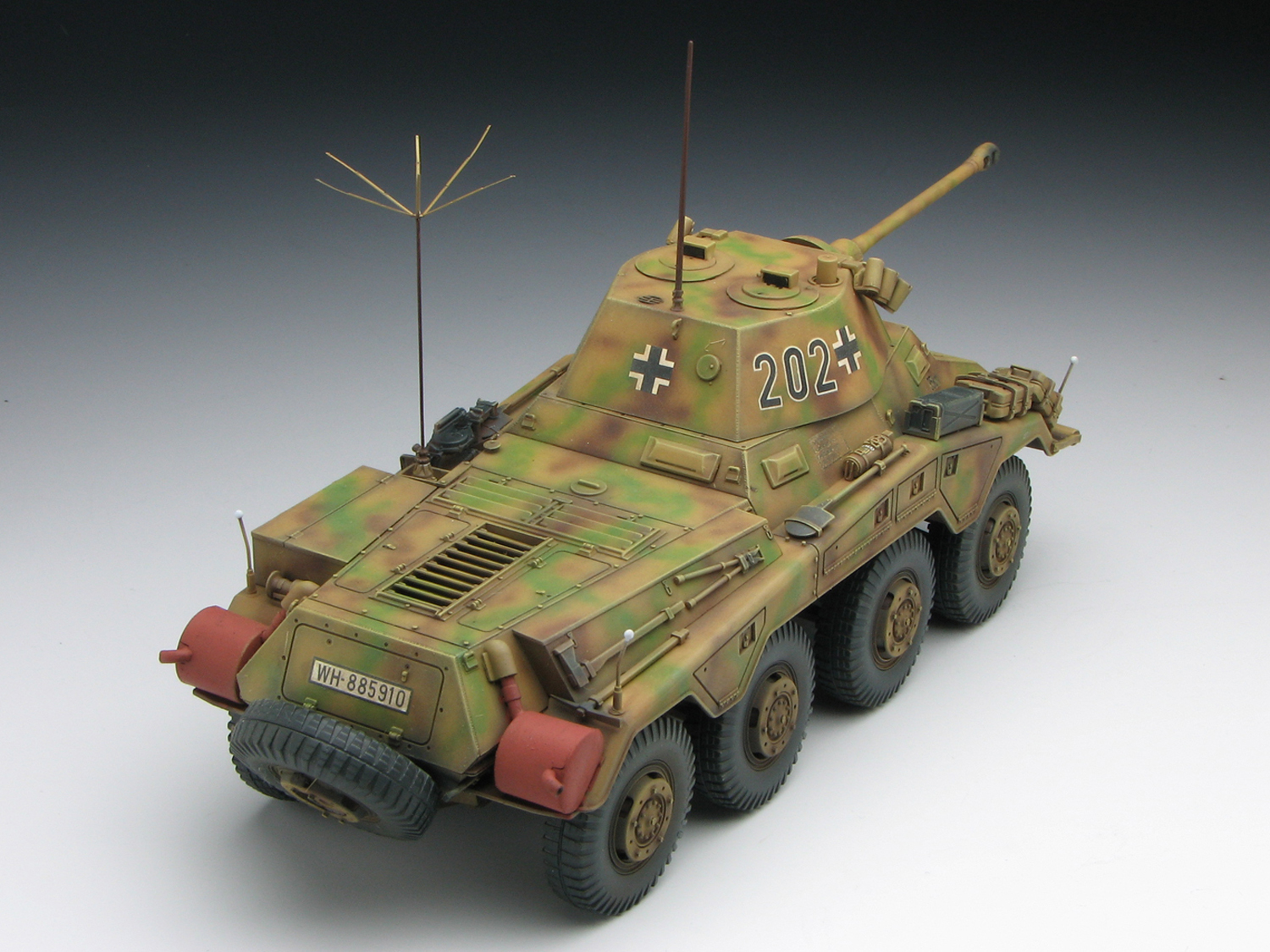 WW II Sd.Kfz.234/2 PUMA