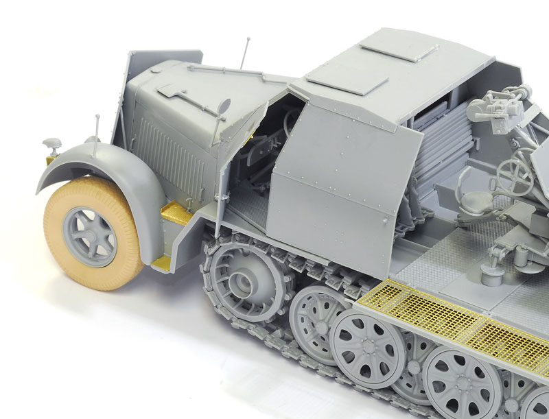 サイバーホビー 1/35 WW.II ドイツ軍 Sd.Kfz.7/2 装甲8tハーフ
