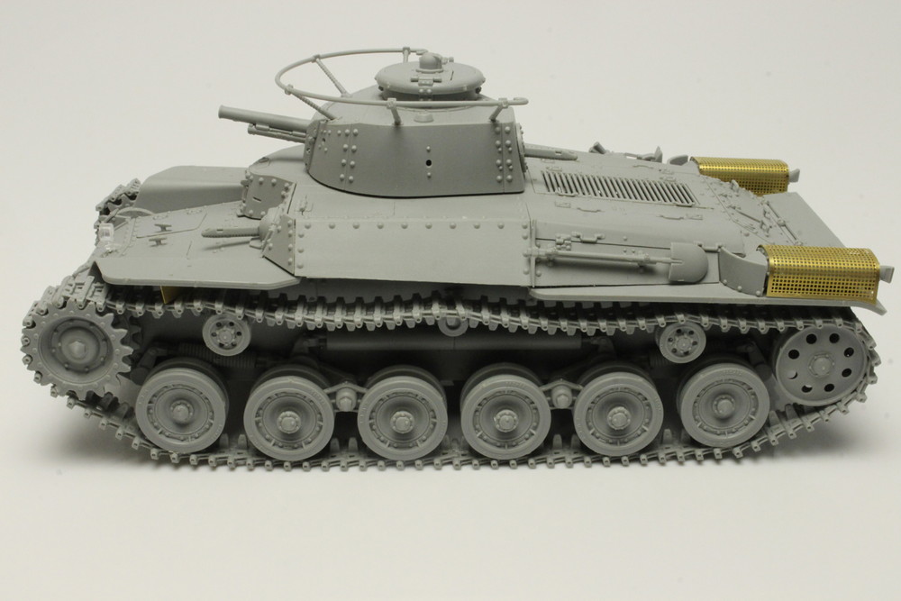 ドラゴン 1/35 九七式中戦車 (チハ) 57mm砲塔/新車台