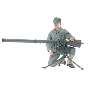 WWII U.S.75mm Recoilless Rifle w/USMC Gunner Eddie Parker