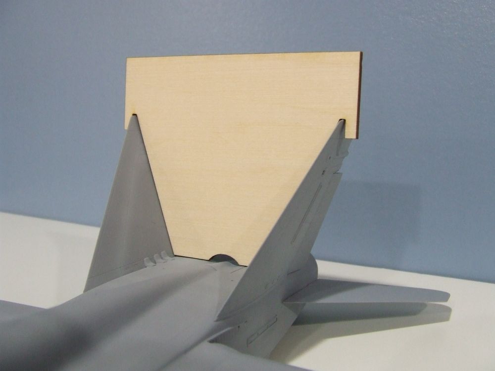 フライングレザーネックス 1/48 F/A-18A/B/C/D用 垂直尾翼アッセンブリー冶具 - ウインドウを閉じる