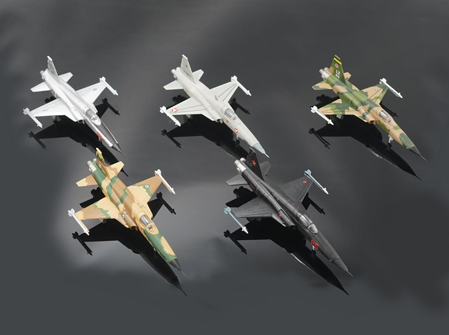 եȥ 1/144 󥰥åȥ쥯VS18