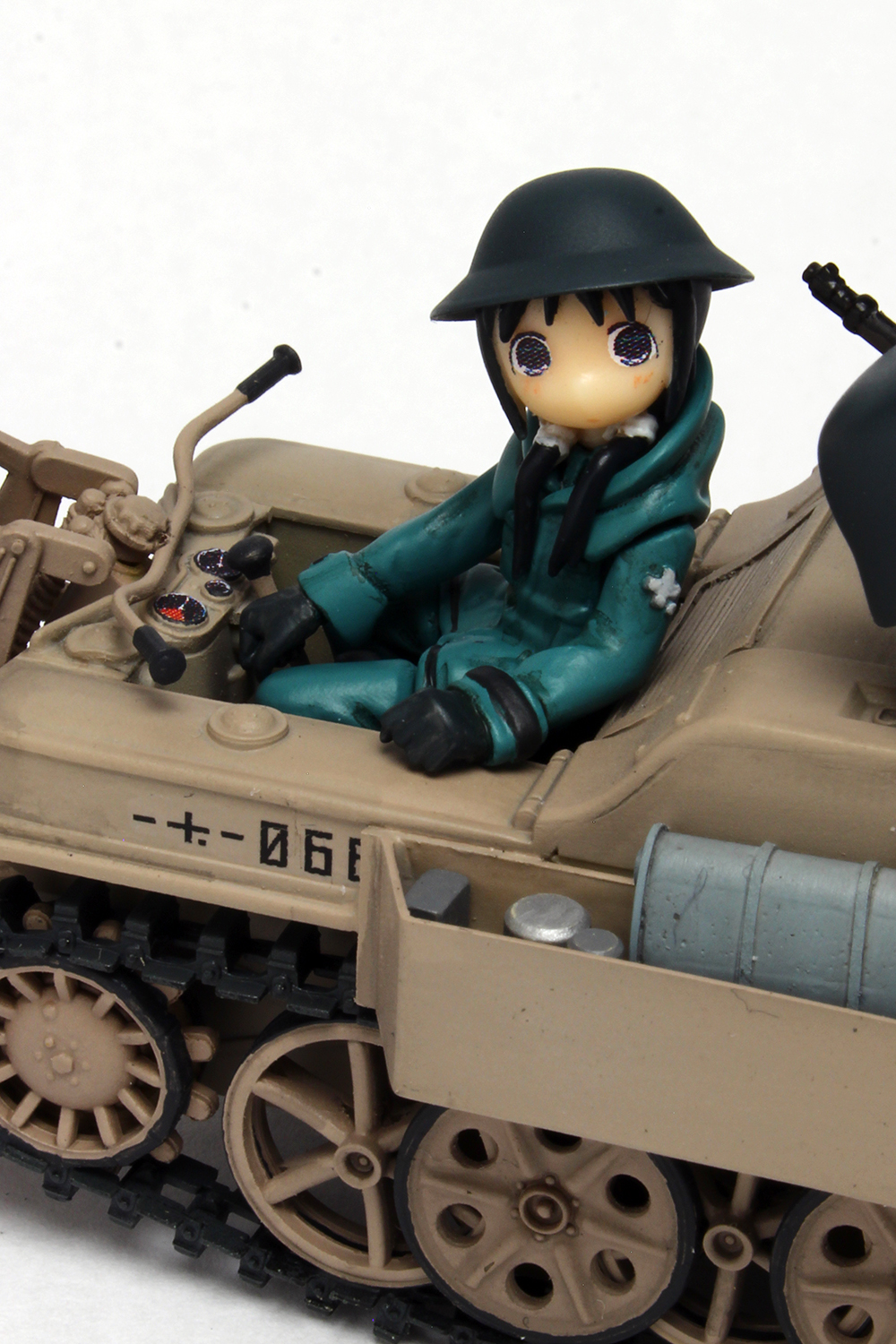 1/35 少女終末旅行　ケッテンクラート完成品