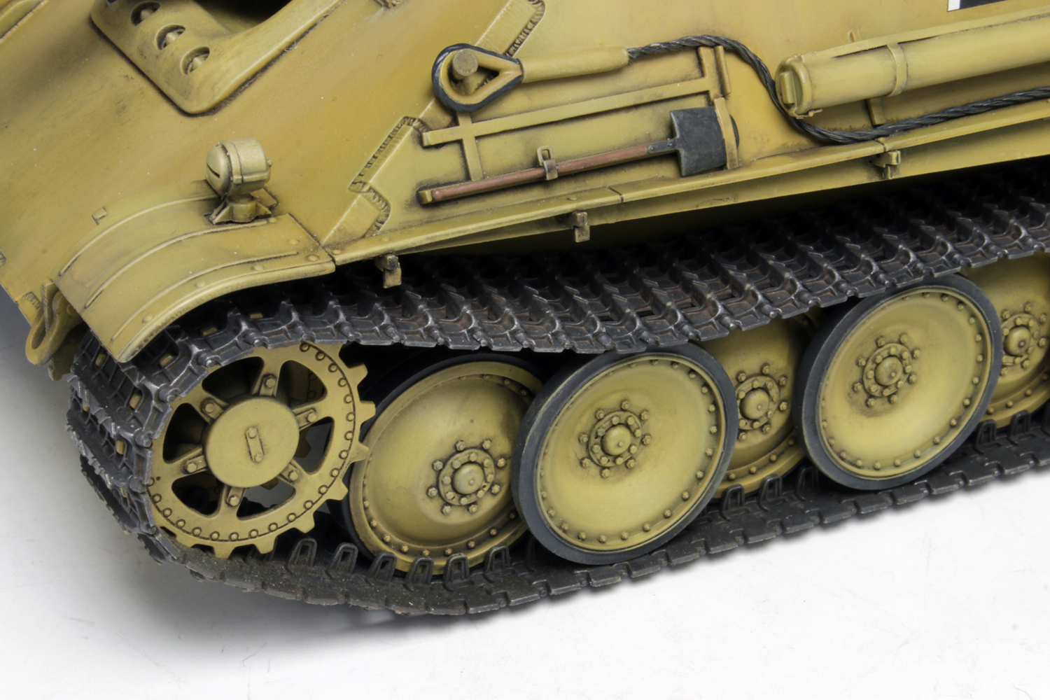 PLATZ 1/35 Panzerjager V Jagdpanther(Sdkfz.173)