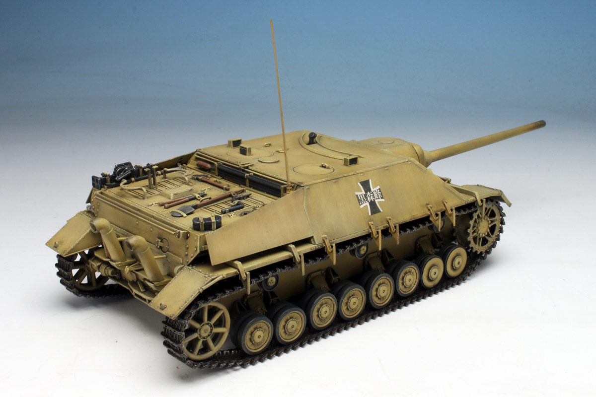 PLATZ 1/35 JAGDPANZER IV/70(V) (Sd.Kfz.162/1)