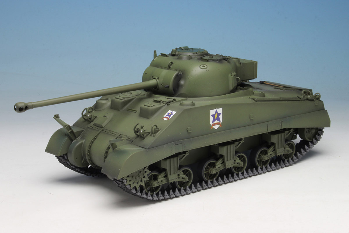 PLATZ 1/35 Sherman VC Firefly of Saunders University High School