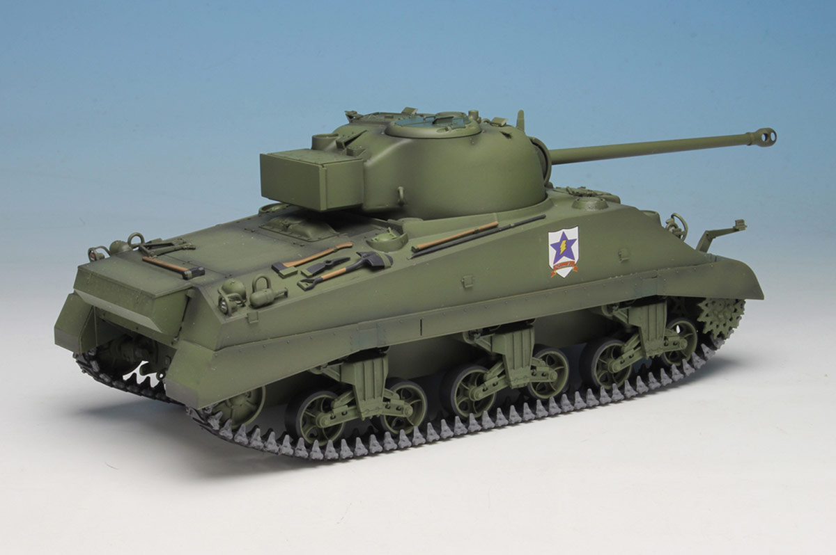 PLATZ 1/35 Sherman VC Firefly of Saunders University High School