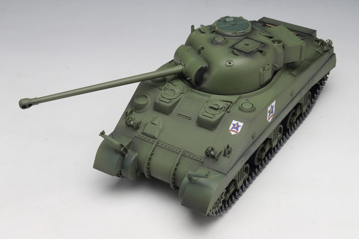 PLATZ 1/35 Sherman VC Firefly of Saunders University High School