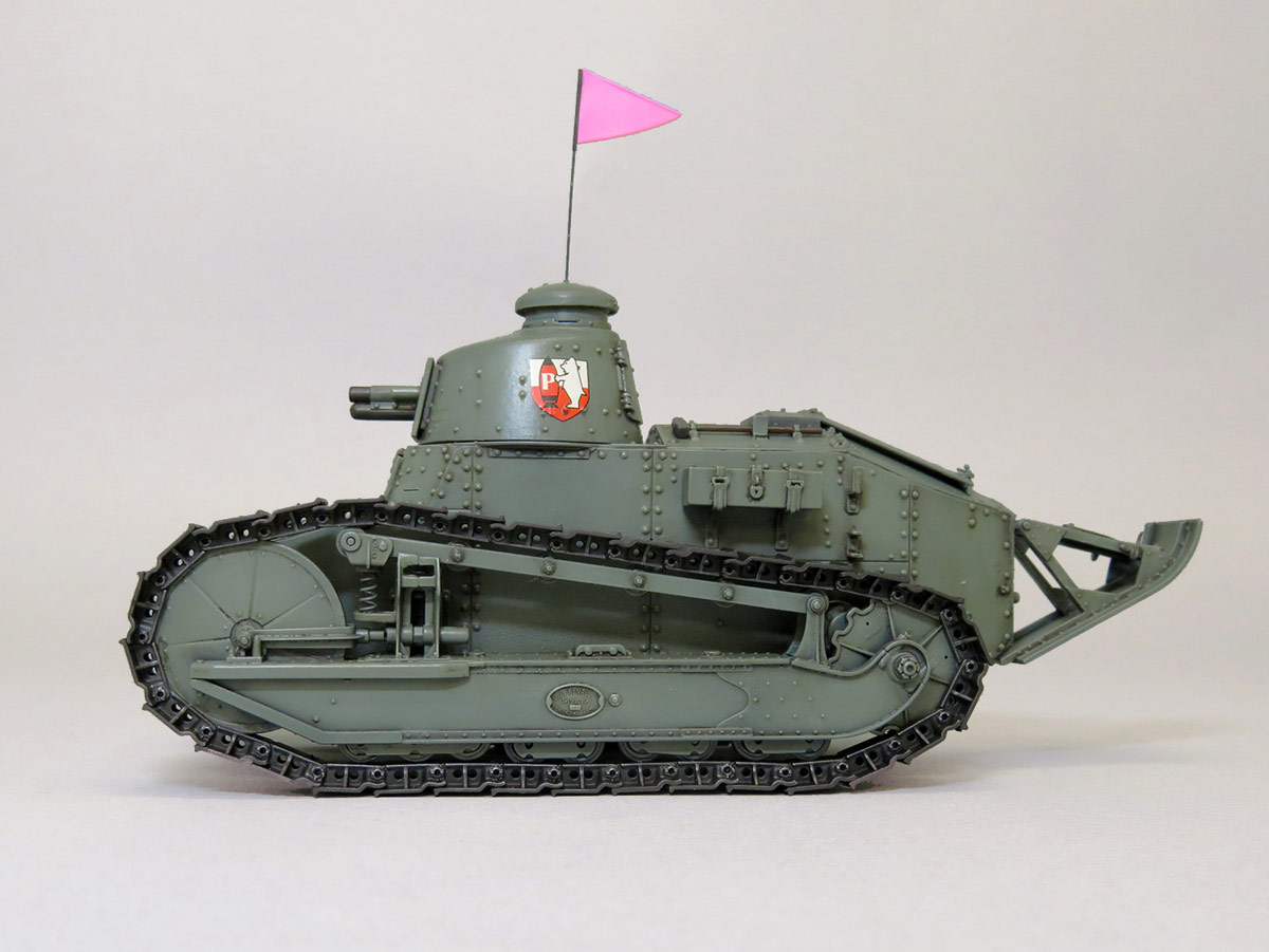 PLATZ 1/35 Renault FT BONPLE High School from GIRLS und PANZER