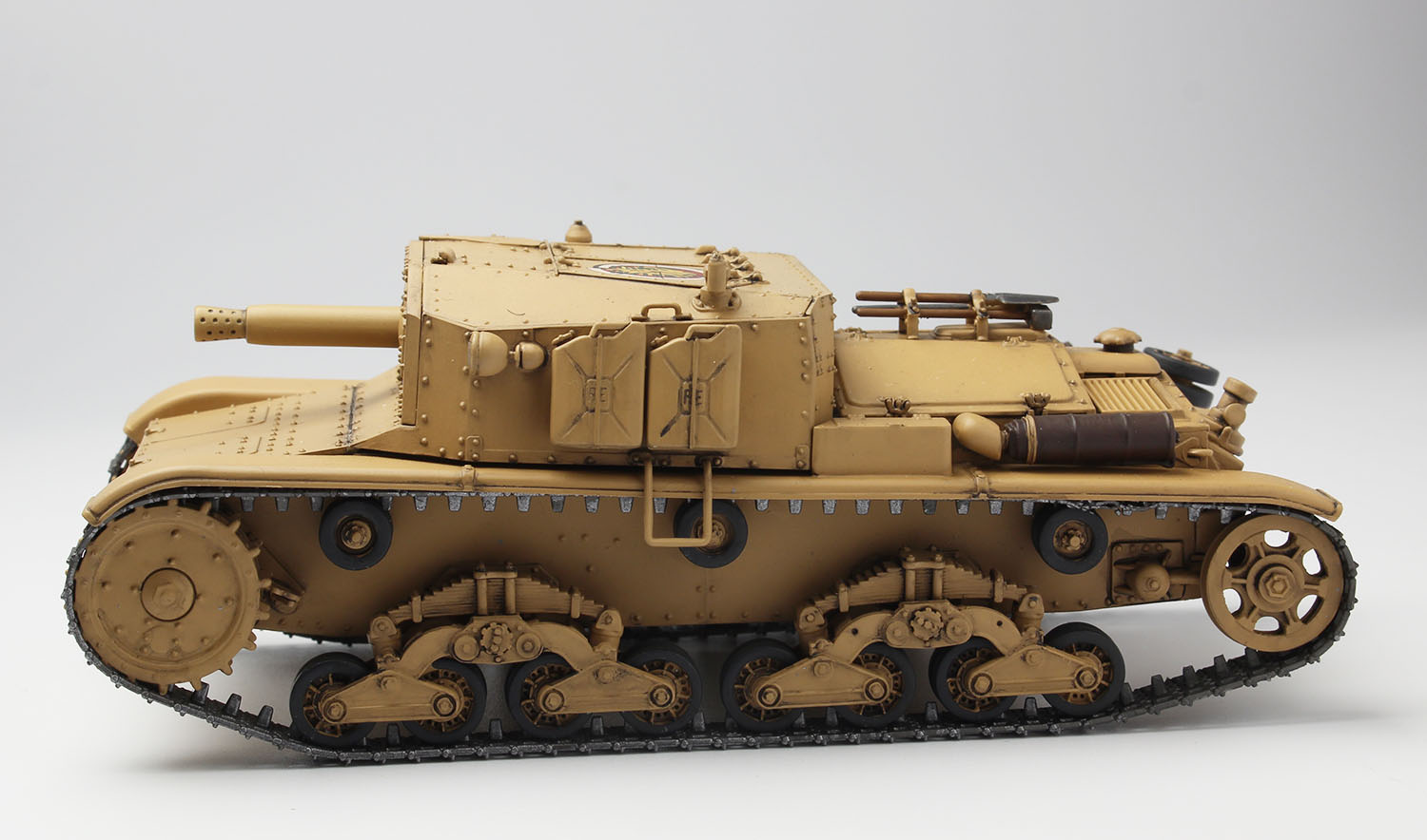 PLATZ 1/35 Semovente M41 from ANZIO Girls' High School