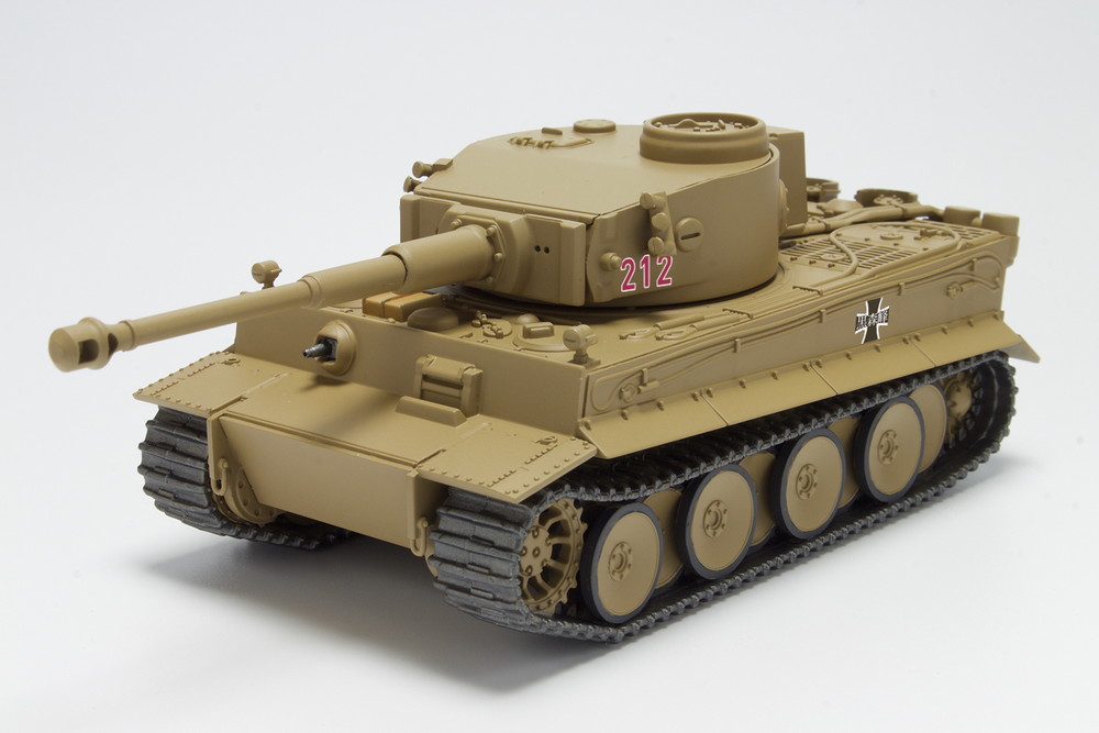 PLATZ 1/56 Pz.Kpfw. VI Ausf.E TIGER I KUROMORIMINE Girls' High