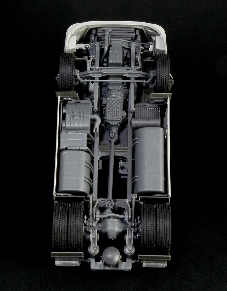 イタレリ 1/24 ボルボ FH4 グローブトロッター XL : プラモデル・模型 