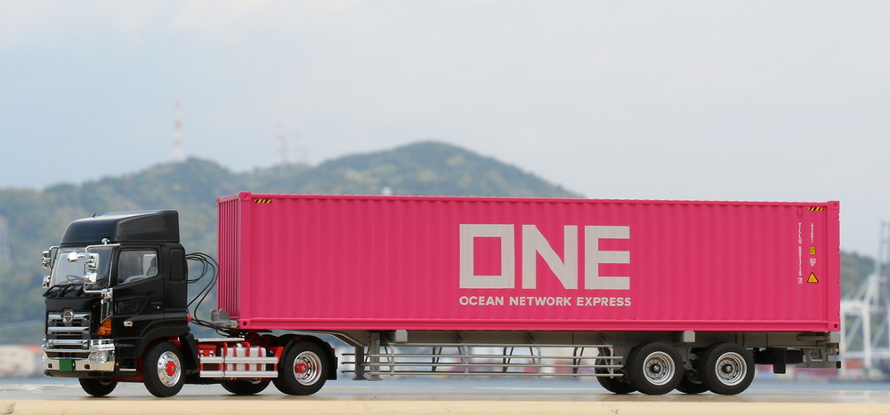 PLATZ/KEN KRAFT 1/50 40FT CONTAINER "ONE" & TRAILER