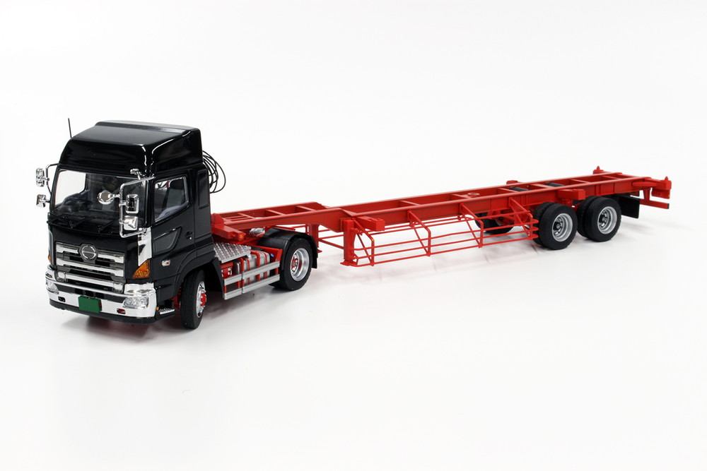 1/50 40フィート海上コンテナ錆色 & 専用運搬トレーラ [KK1007RB] - 16,500円 : プラモデル・模型メーカー【有限会社プラッツ】｜飛行機・戦車などの製造・販売｜静岡  PLATZ Co.,Ltd.