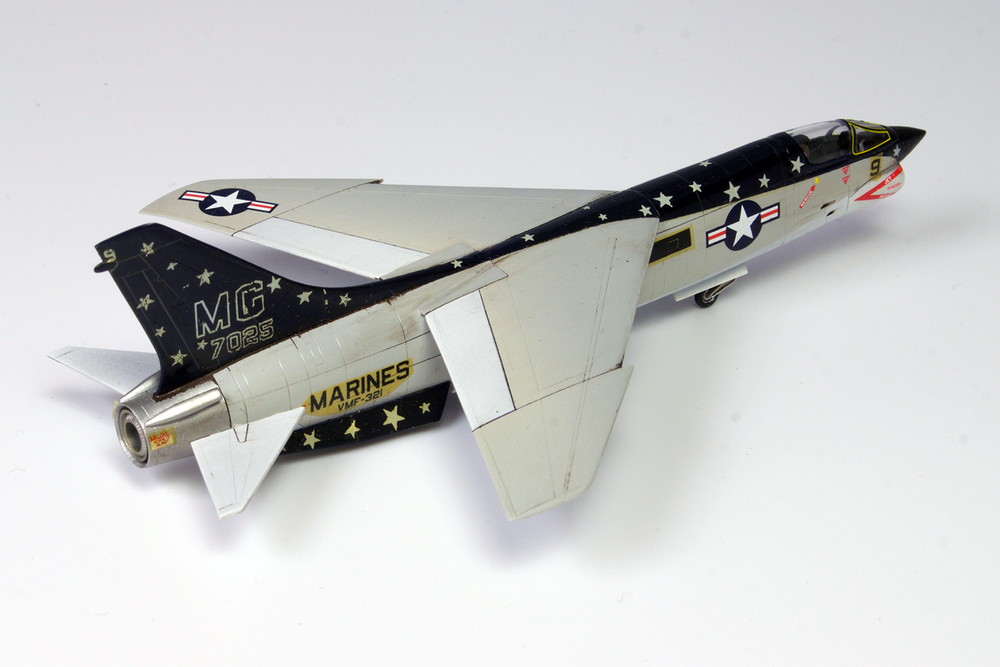 プラッツ1/144 F-8K/C クルセイダー 'ヘルズエンジェルス / NASA プラッツ1/144 F-8K/C クルセイダー 'ヘルズエンジェルス / NASA