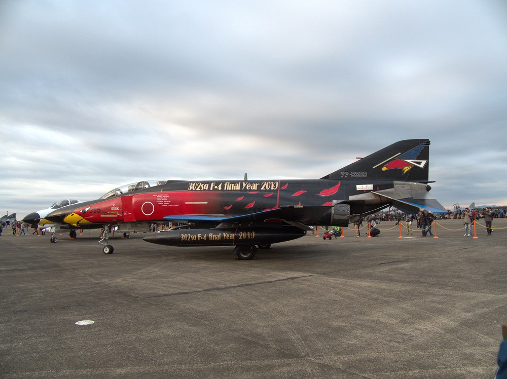 プラッツ 1/144 航空自衛隊 F-4EJ改 第302飛行隊 ラストファントム 2019 （ブラックファントム） - ウインドウを閉じる