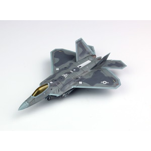 PLATZ 1/144 USAF Air Dominance Fighter F-22A Raptor Kadena AB