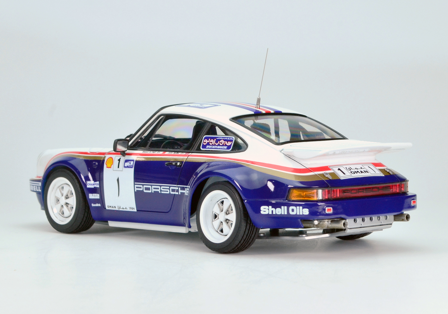 PLATZ/NUNU 1/24 PORSCHE 911 SC RS '84 OMAN RALLY WINNER