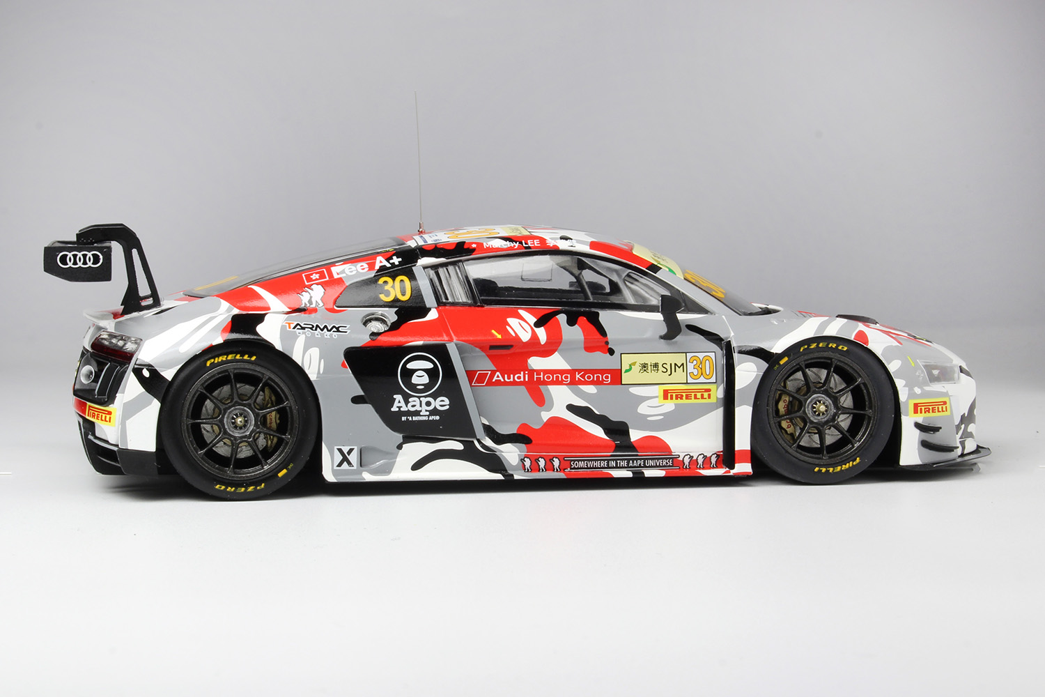 1/24レーシングシリーズ アウディ ホンコン R8 GT-3 2015 マカオ ワールドカップ - ウインドウを閉じる
