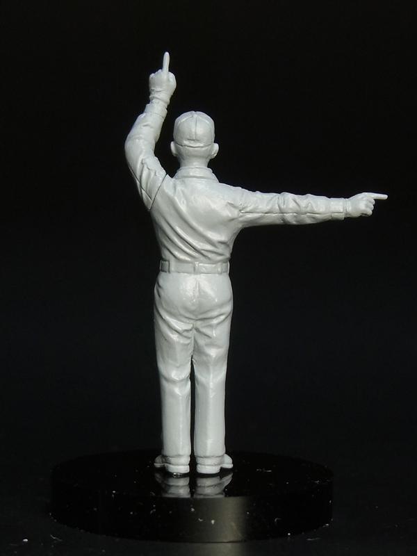 プラッツ　1/72 航空自衛隊 T-2 ブルーインパルス 機付長／パイロット フィギュア付き 特別限定版