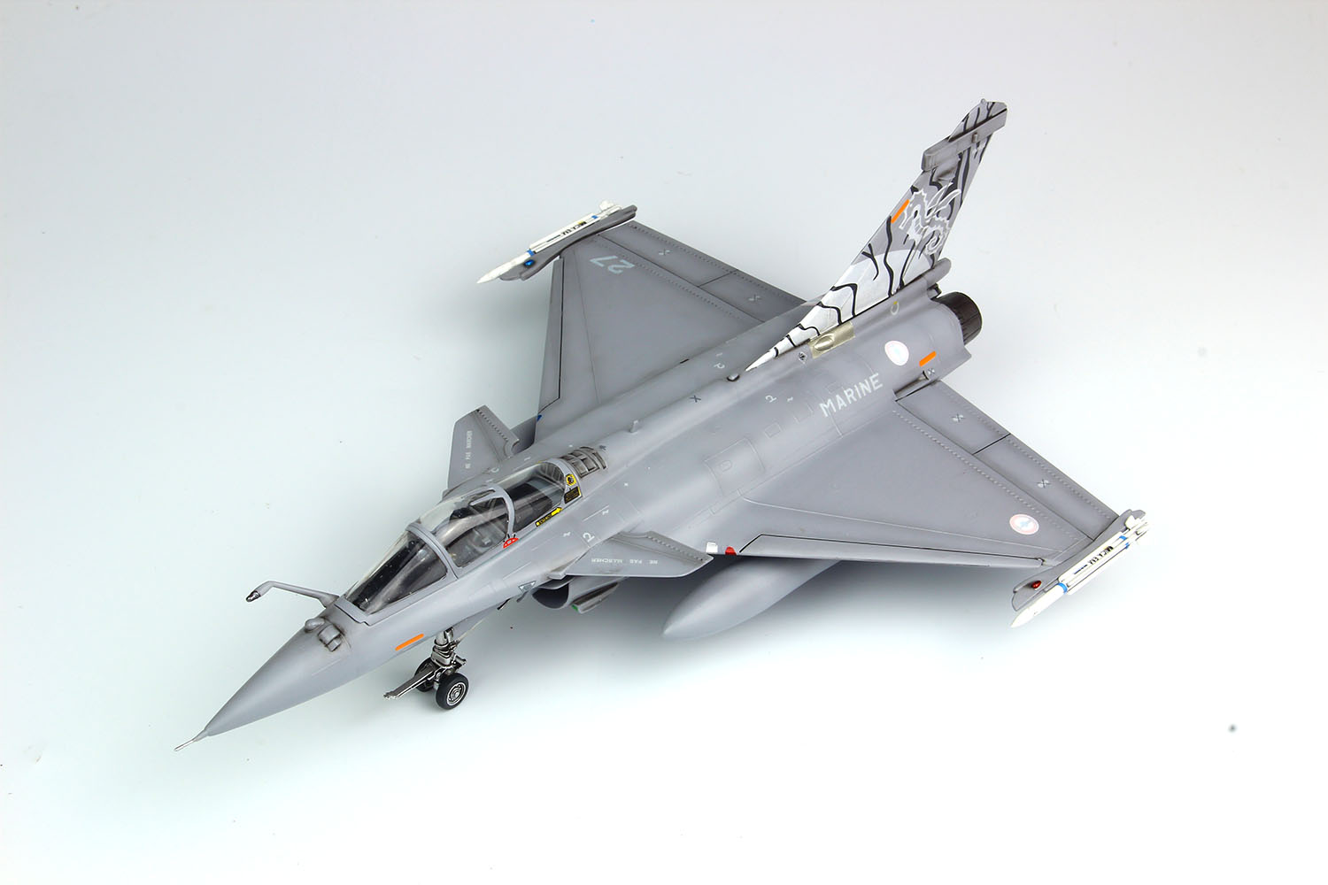 PLATZ/ITALERI 1/72 Marine Nationale Carrier Fighter Rafale M