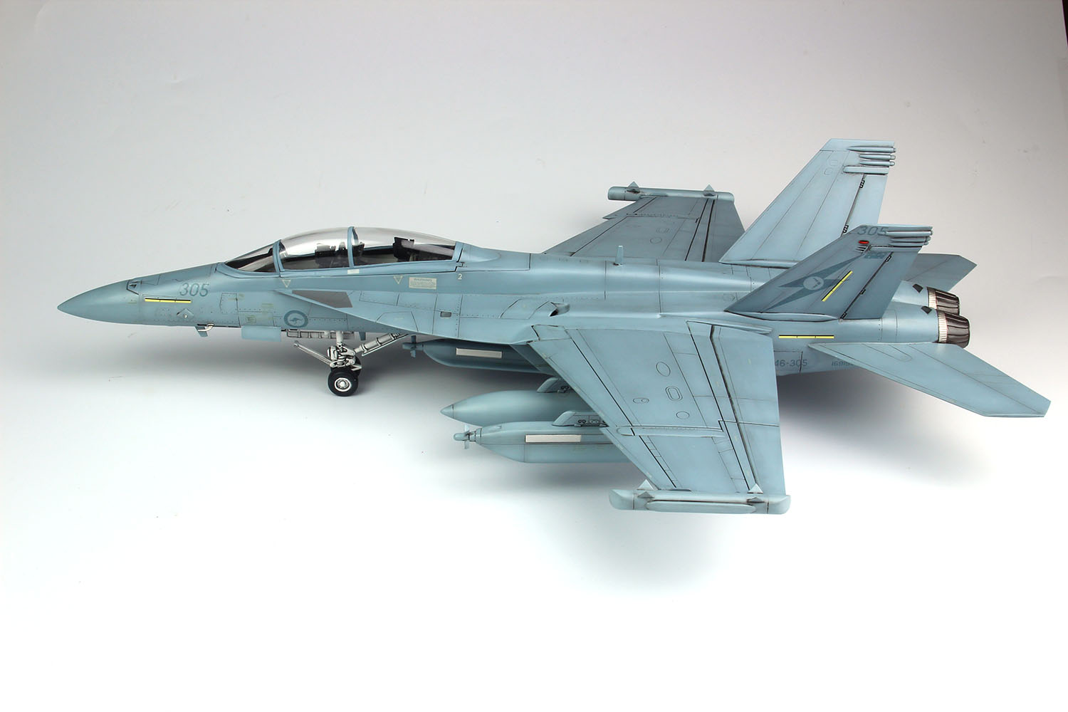 PLATZ/ITALERI 1/48 RAAF ElectronicWarfareAircraft EA-18G Growler