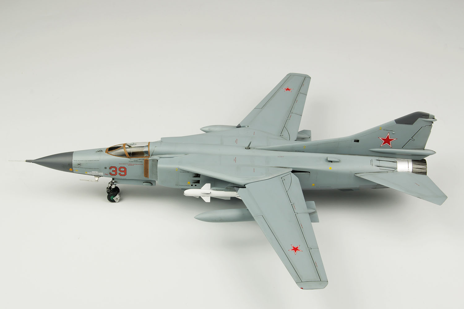 1/48 Soviet Air Force Fighter MiG-23MF Flogger B