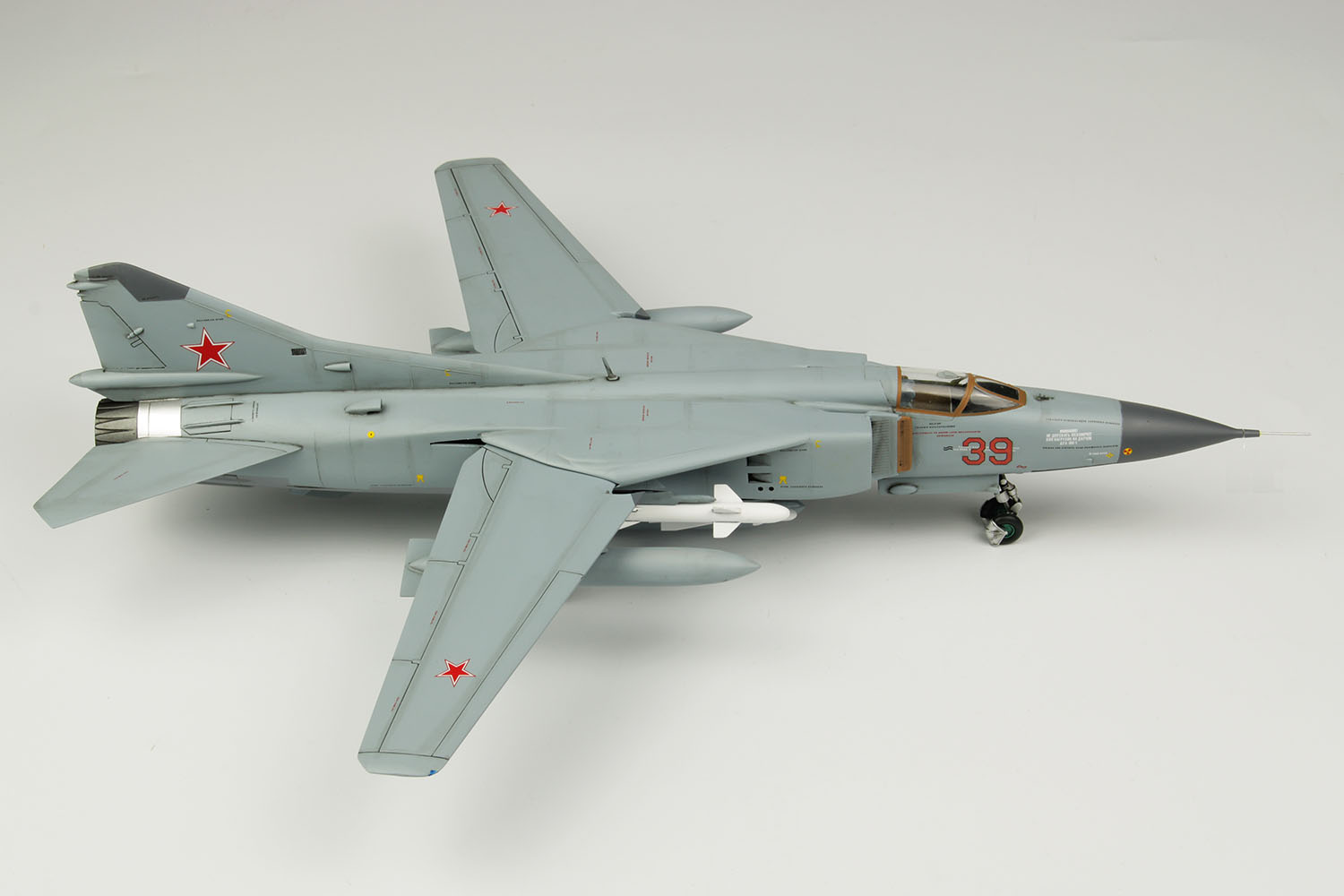 1/48 Soviet Air Force Fighter MiG-23MF Flogger B