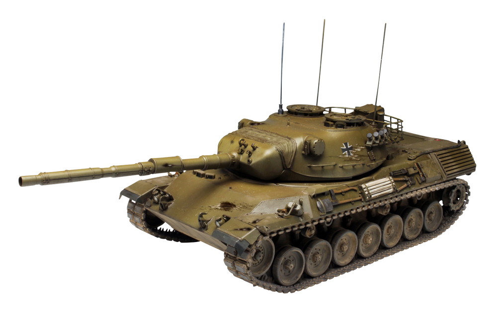 ITALERI PLATZ 1/35 WORLD OF TANKS