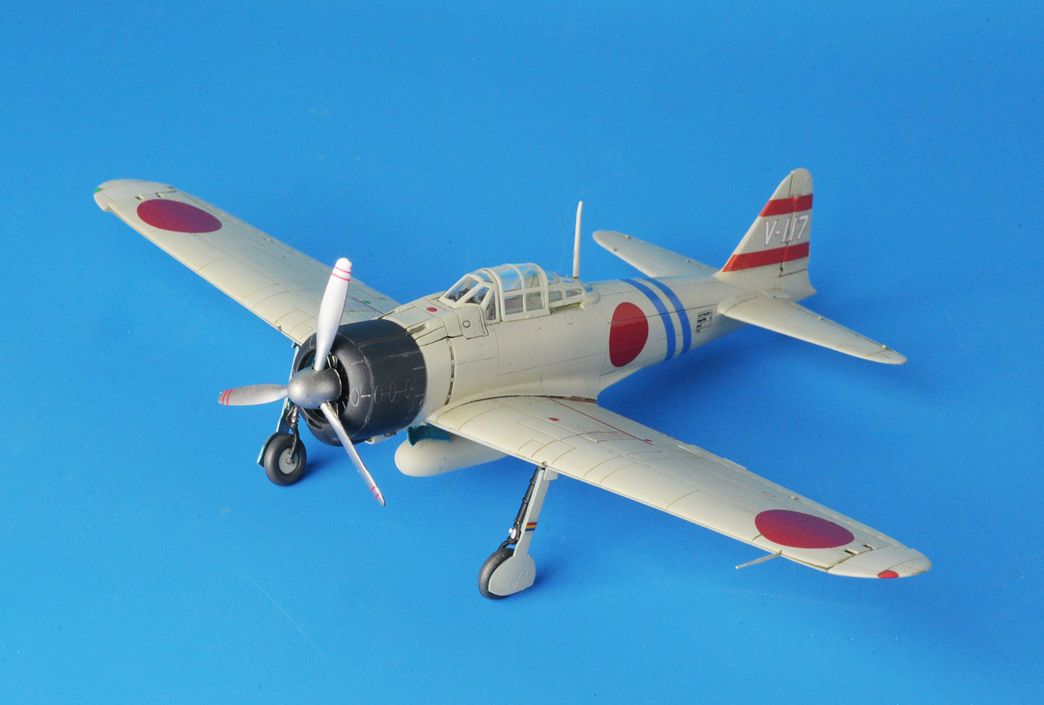 PLATZ 1/72 Full Action Series WWW.II IJN A6M2 ZeroFighter Type21