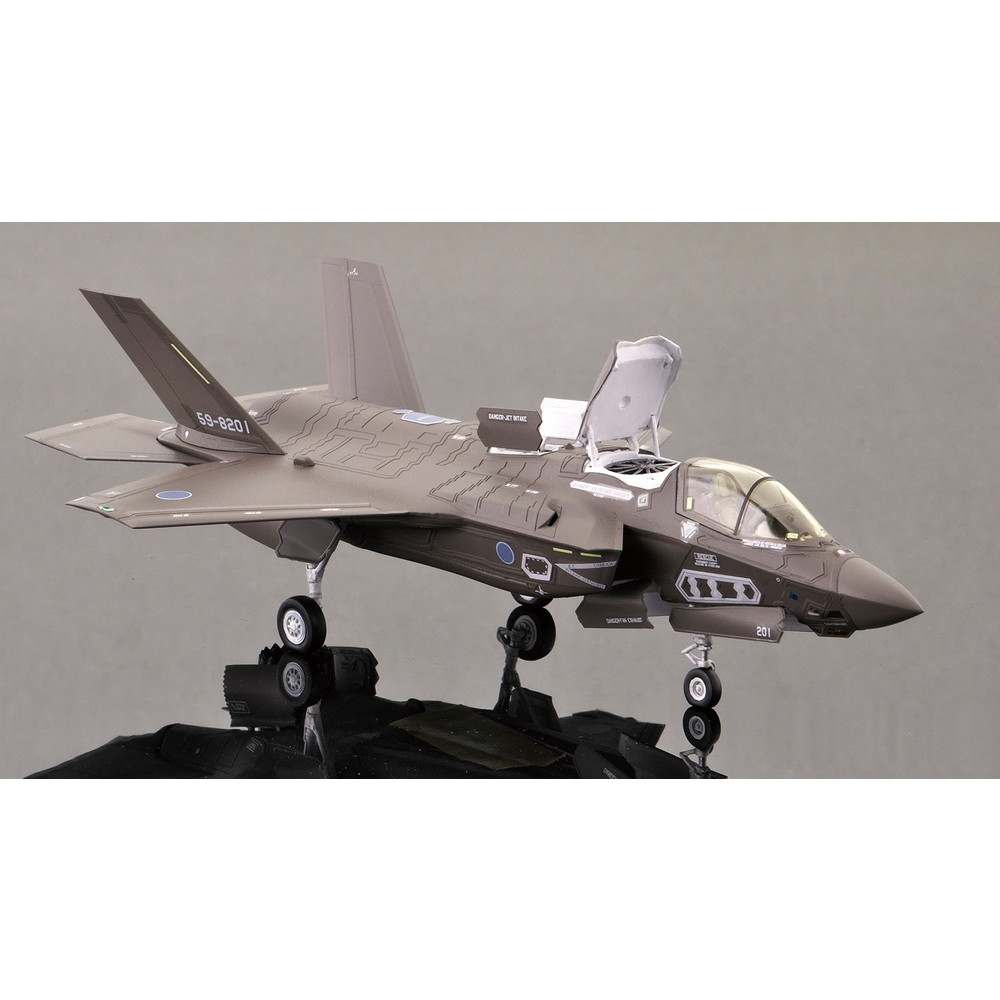 タミヤ　1/48　F35B　新田原所属機 航空自衛隊 F-35B ライトニングII 新田原基地 第202飛行隊 (プラモデル
