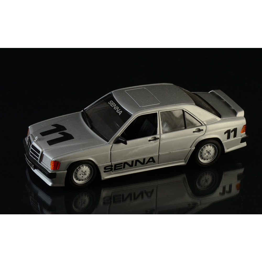 プラモデル :: 車 & バイク :: メルセデス・ベンツ 190E 2.3 16V/1984