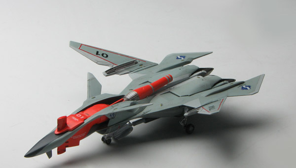プラモデル :: 飛行機 :: 戦闘妖精雪風 FRX-99 レイフ 「TYPEハンマー