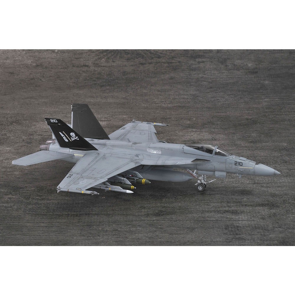 プラモデル :: 飛行機 :: アメリカ海軍 艦上戦闘機 F/A-18E スーパー