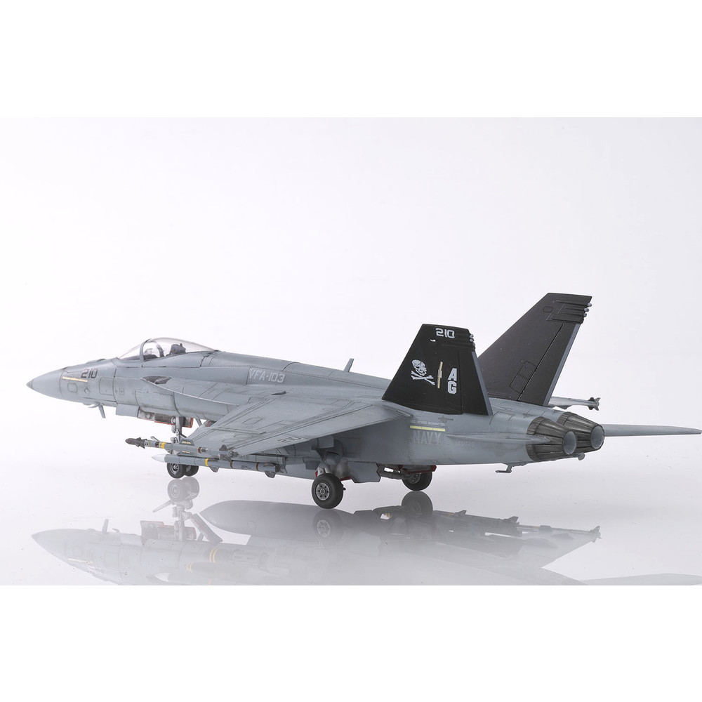 プラモデル :: 飛行機 :: アメリカ海軍 艦上戦闘機 F/A-18E スーパー